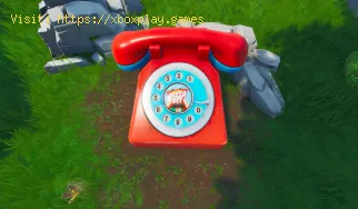 Complete a visita ao Big Phone, piano de cauda e dance com os peixes e
