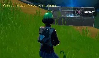 Fortnite: Cómo llevar una muestra alienígena desde la antena parabó