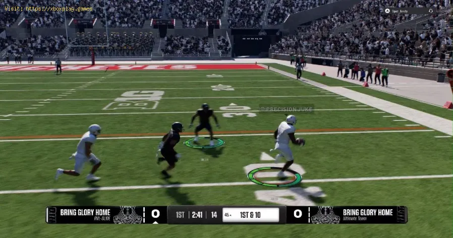 QB glisse dans College Football 25 - Consultez notre guide