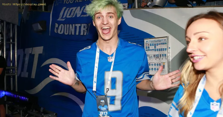 Ninja, Peyton Manning et Michael Strahan dans Super Bowl NFL