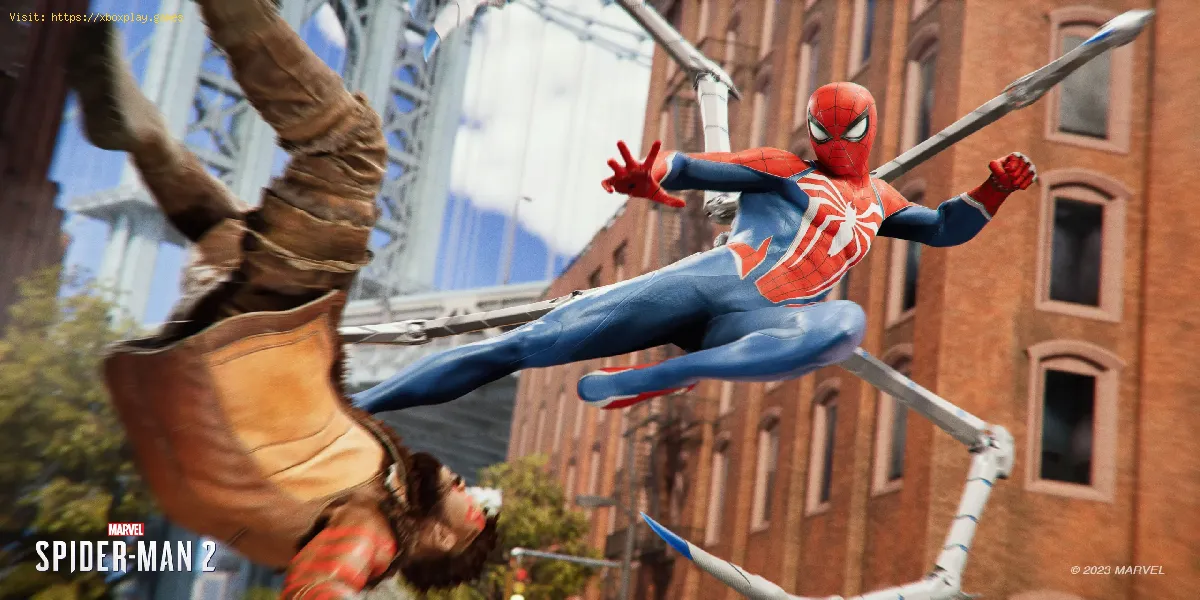 acertar inimigos com chutes em Spider-Man 2