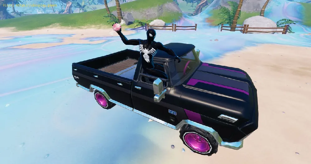 How to throw Candy from a vehicle in Fortnite