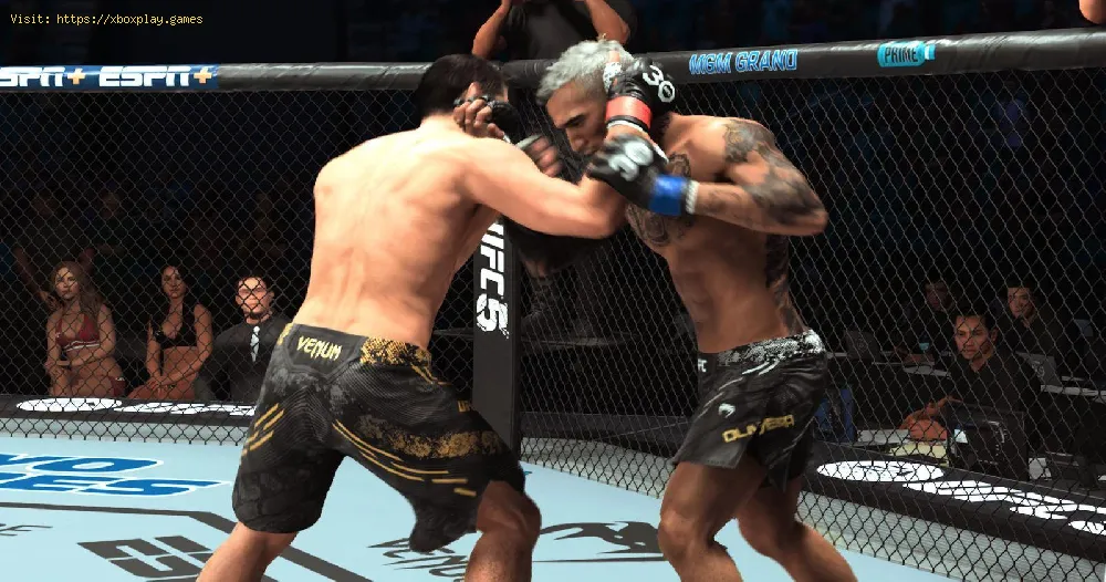 How to clinch in UFC 5